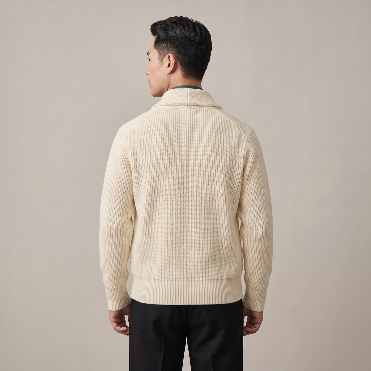 Men’s Relaxed Fit V-Neck Button-Front Cardigan
