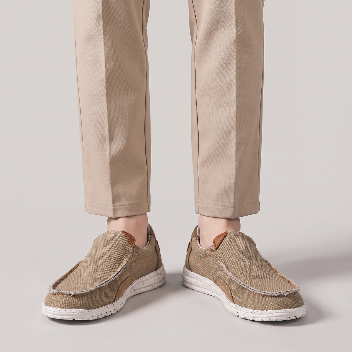 Sneakers in Lightweight Casual Canvas with Padded Lining