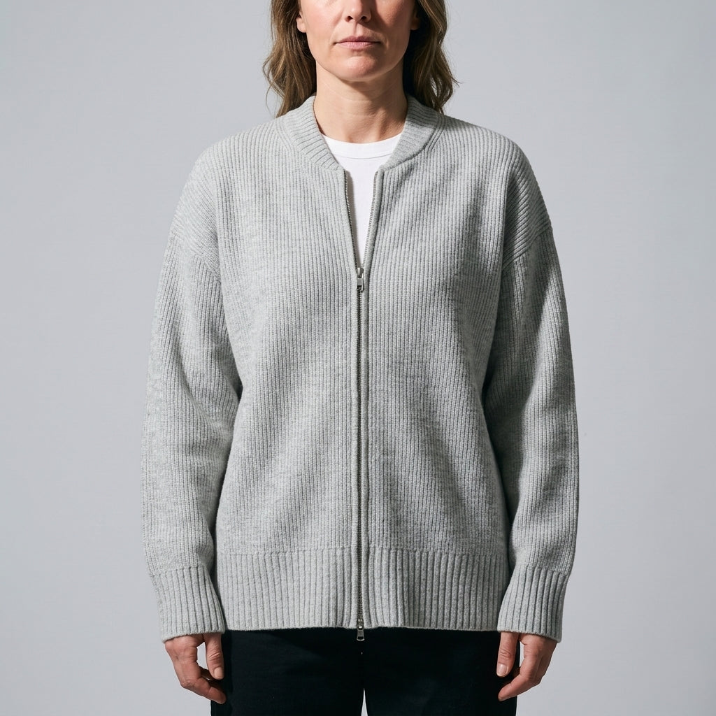 Women’s Long-Sleeved Zip-Up Cardigan in Soft Knit