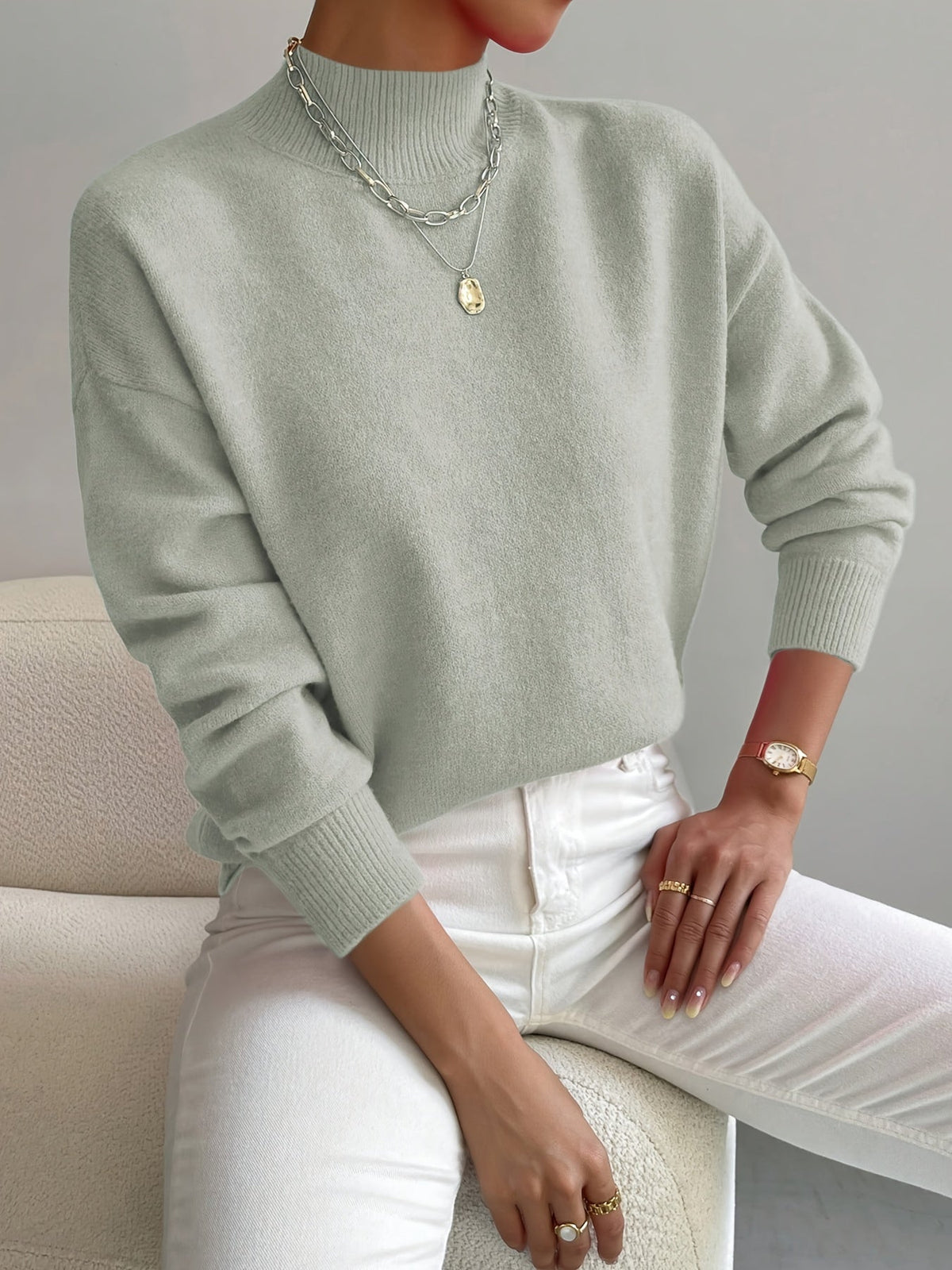 Women’s Turtleneck Sweater – Slim-Fit, Elegant