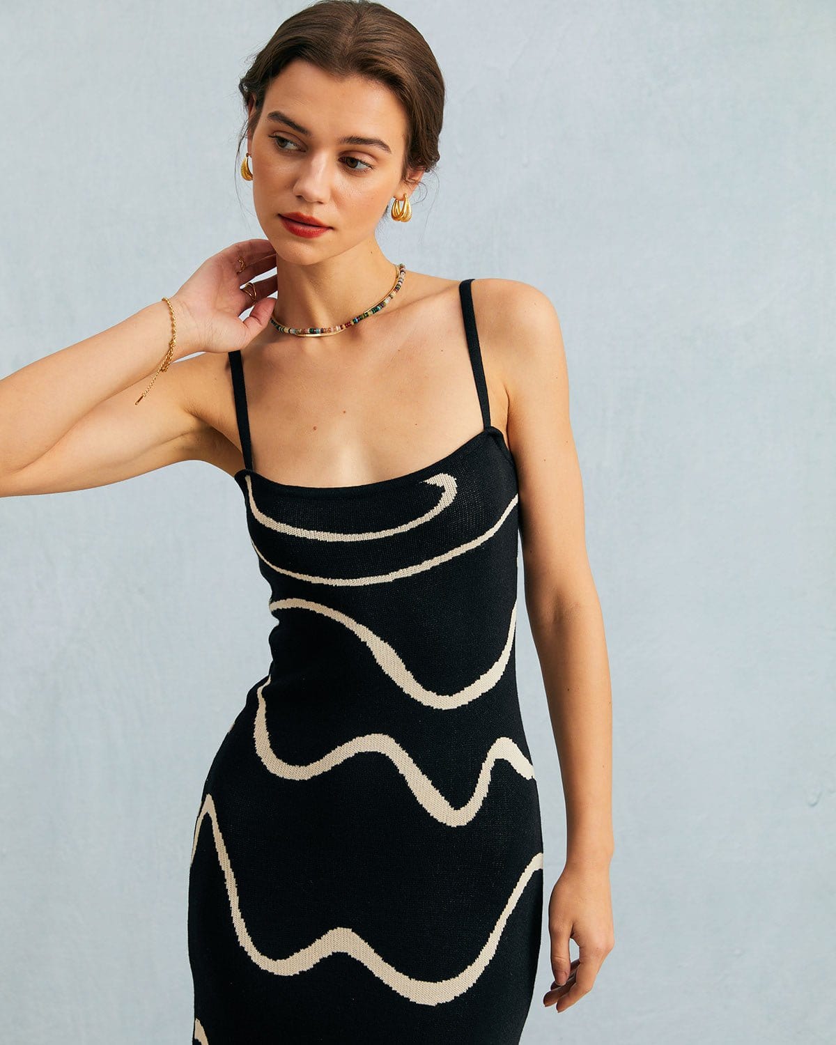 Black Wave Mermaid Hem Knit Midi Dress
