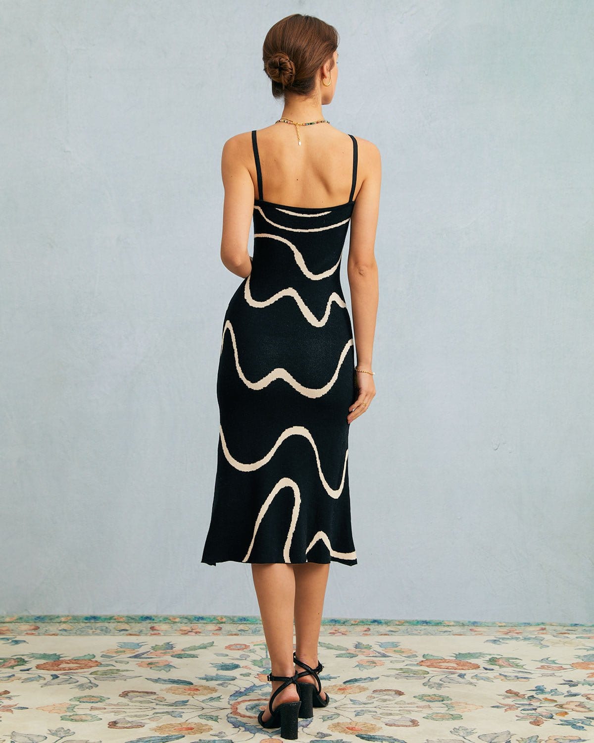 Black Wave Mermaid Hem Knit Midi Dress
